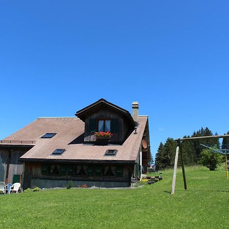 Les Mourriaux Apartment Chateau-d'Oex Bagian luar foto