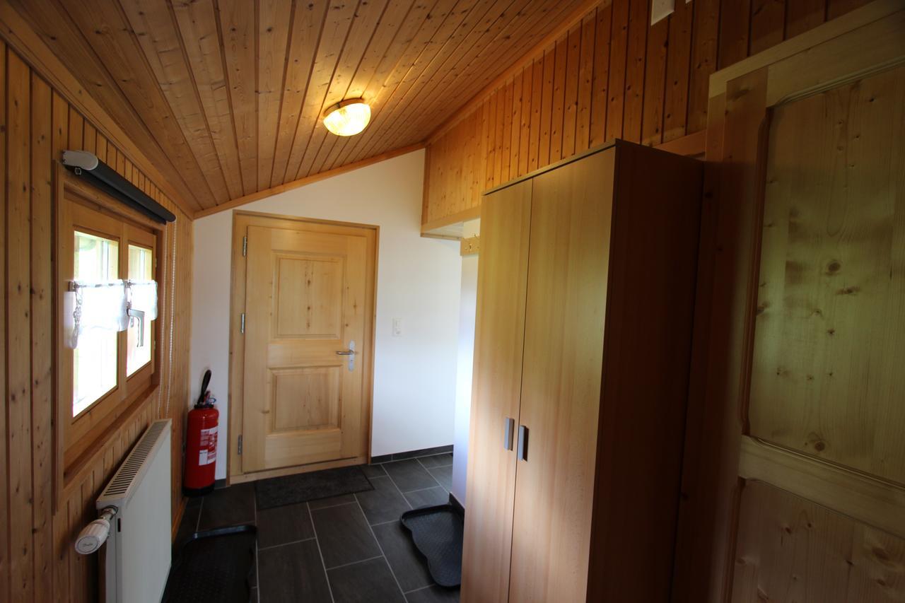 Les Mourriaux Apartment Chateau-d'Oex Bagian luar foto