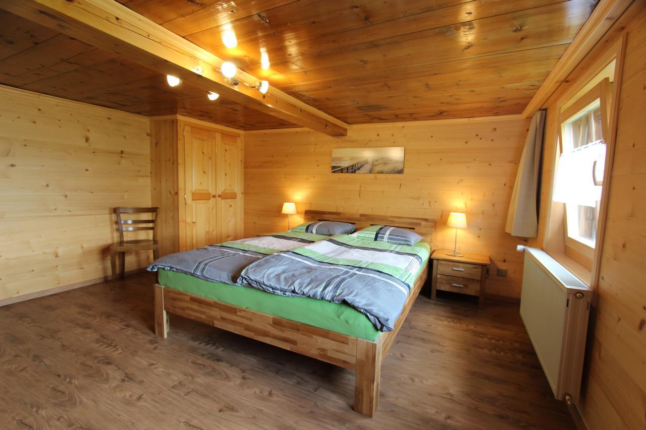 Les Mourriaux Apartment Chateau-d'Oex Bagian luar foto